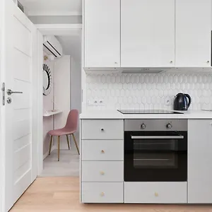 Kotlarska Market Square With Airconditioning By Renters Apartament